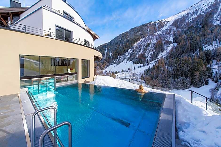 Heart Hotel Grischuna