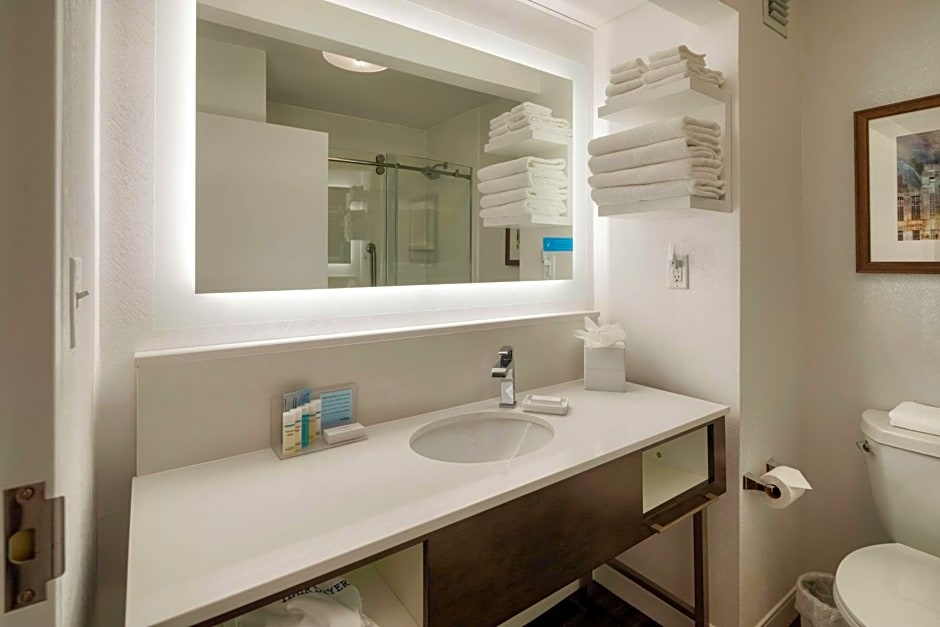 Hampton Inn By Hilton Louisville-Northeast KY