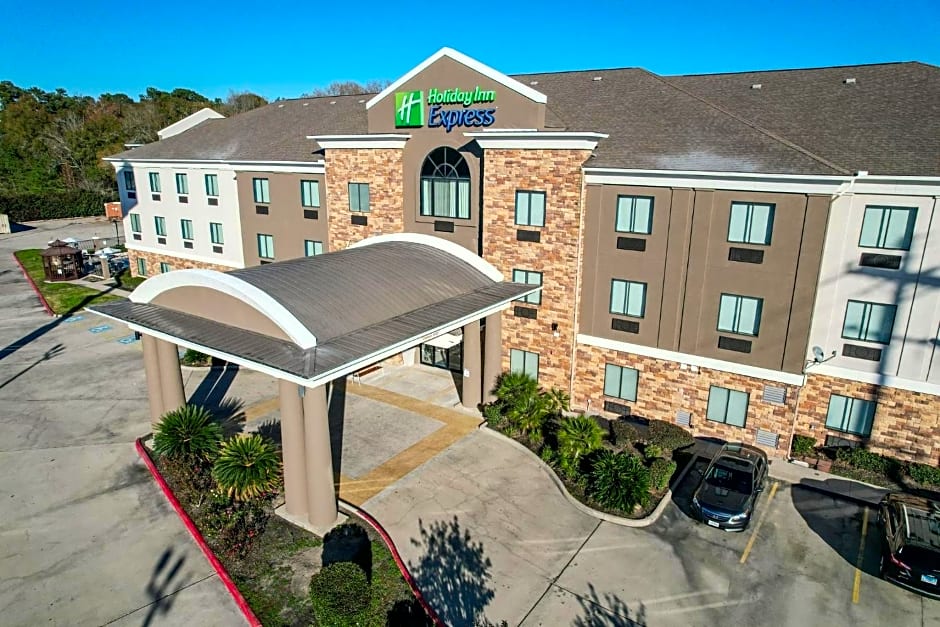 Holiday Inn Express & Suites Cleveland