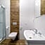 2 Nights Apartments - great location, right next to Main Rail and Bus Station, 10 min to Main Square by foot