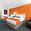 Howard Johnson by Wyndham Holbrook