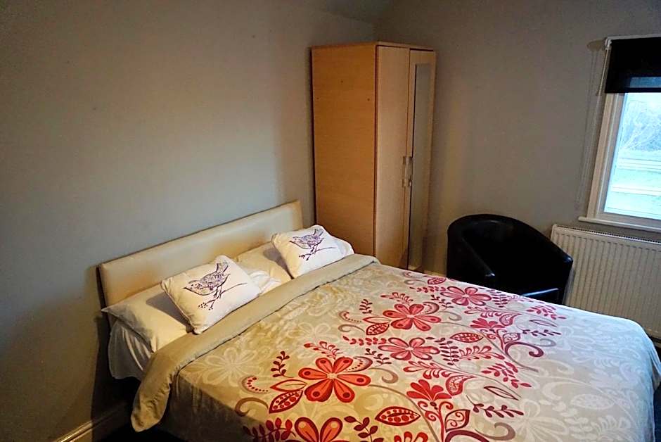 Adnans Hotel