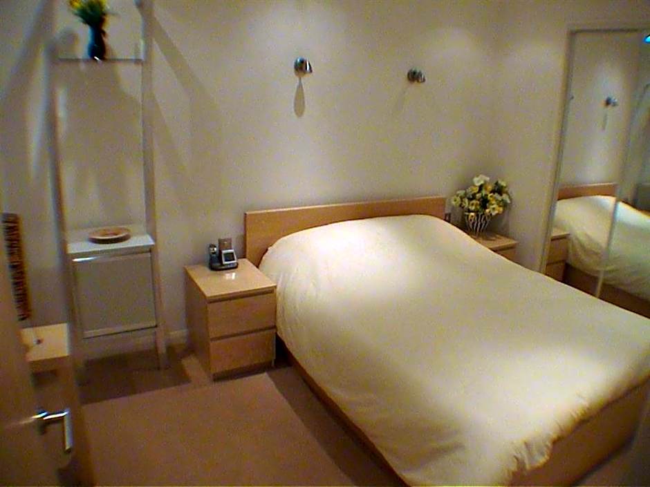 Earle House Serviced Apartments