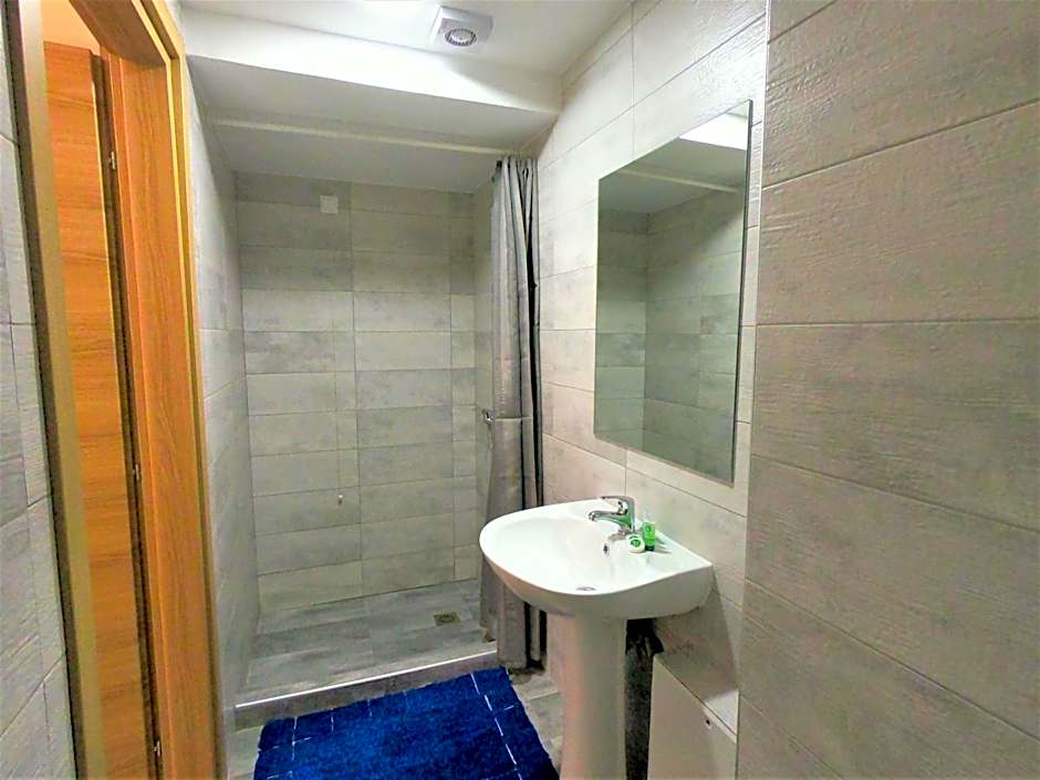 Achillion Hotel Piraeus