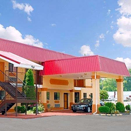 Express Inn & Suites
