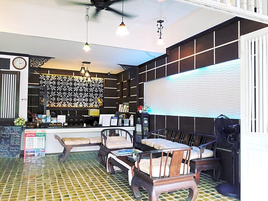 Baan Andaman Bed & Breakfast Hotel