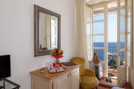 Standard Double Room with Balcony and Sea View