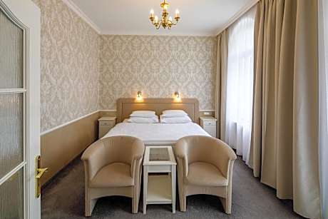 Economy Single Room