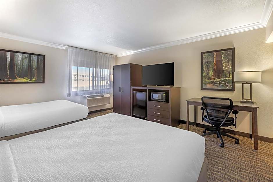 Best Western Town & Country Lodge