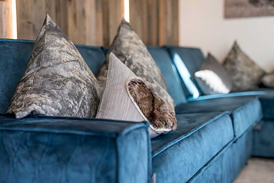 Perfect Lodgings Panorama