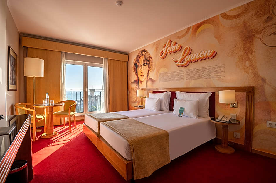 Photo 1 of 5 of Standard, Sea View
