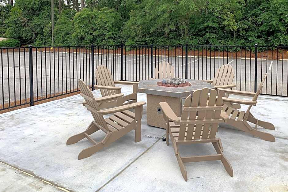 Sleep Inn & Suites Spring Lake - Fayetteville near Fort Bragg