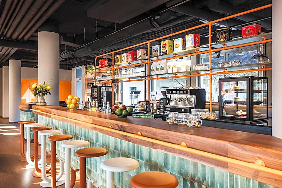 Me And All Hotel Berlin East Side