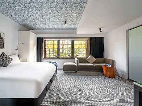 Peppers King with Bath