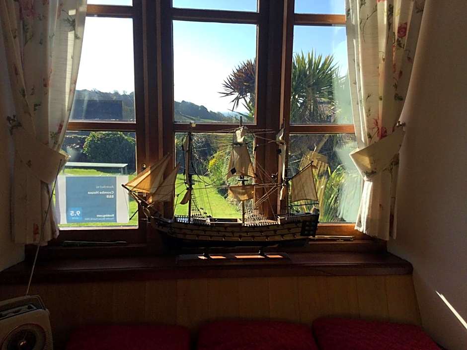 Coombe House B&B