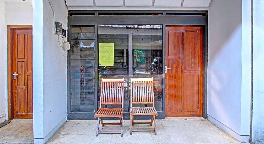 SPOT ON 91521 Mayong Guesthouse