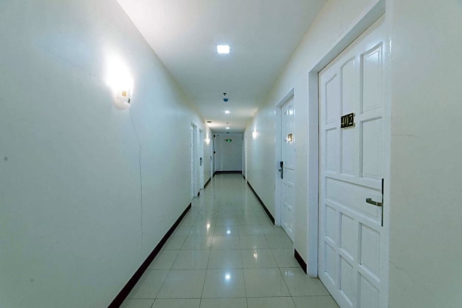 RedDoorz Plus @ Poblacion District Davao