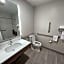 Holiday Inn Express Hotel & Suites Cincinnati-Blue Ash By IHG