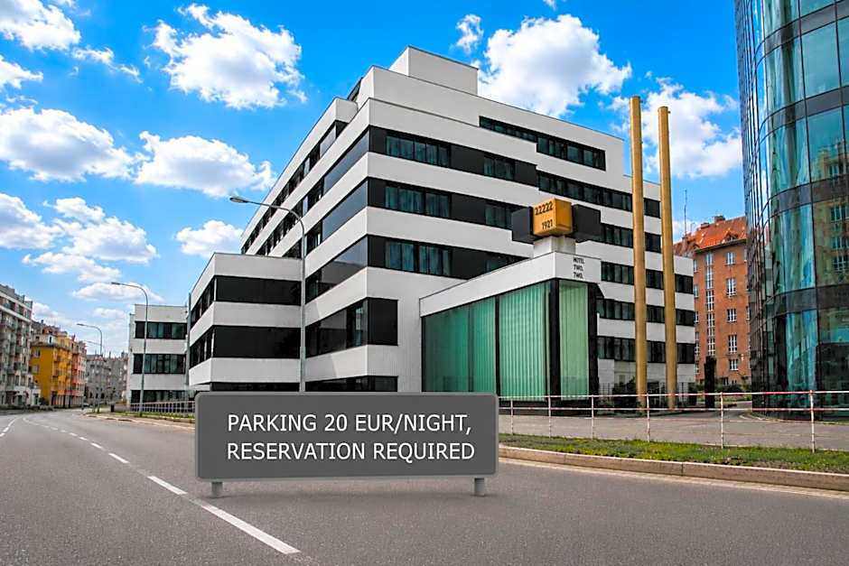 Post 120 Suites