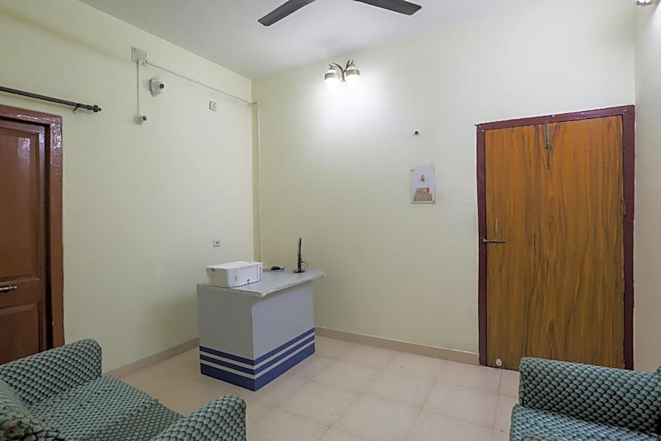 Saga Guest House by OYO Rooms – Calcutta, LA