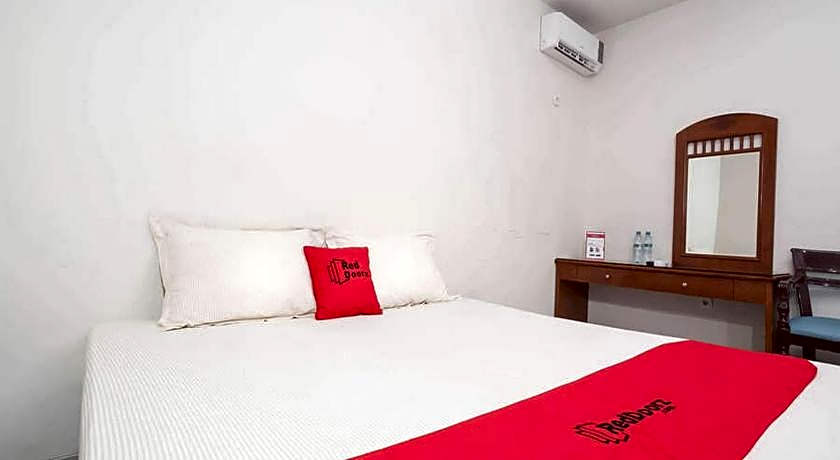 RedDoorz @ Panglima Sudirman Surabaya