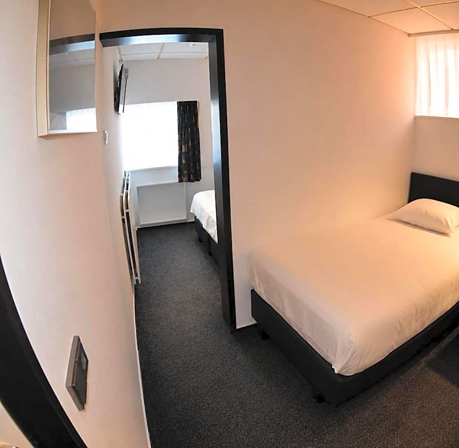 Budget Hotel Le Beau Rivage