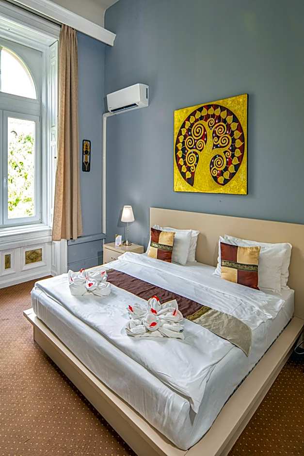 Andrassy Thai Hotel