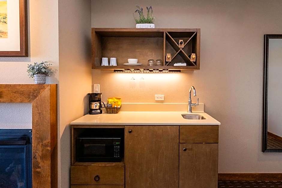 The Lodge at Columbia Point