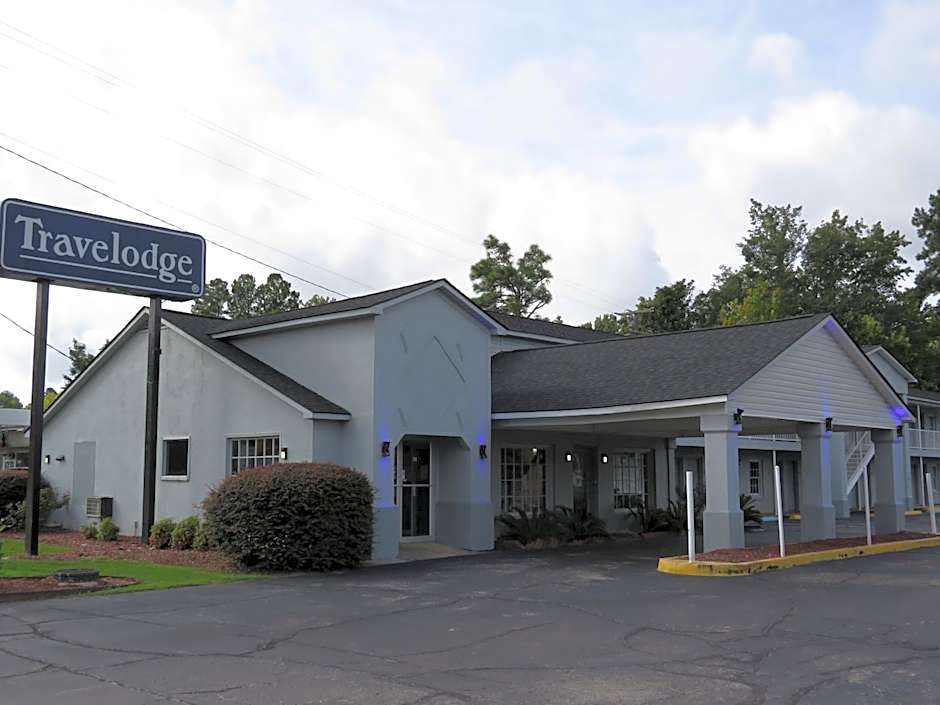 Travelodge by Wyndham Walterboro