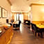 TOWNHOUSE Hotel