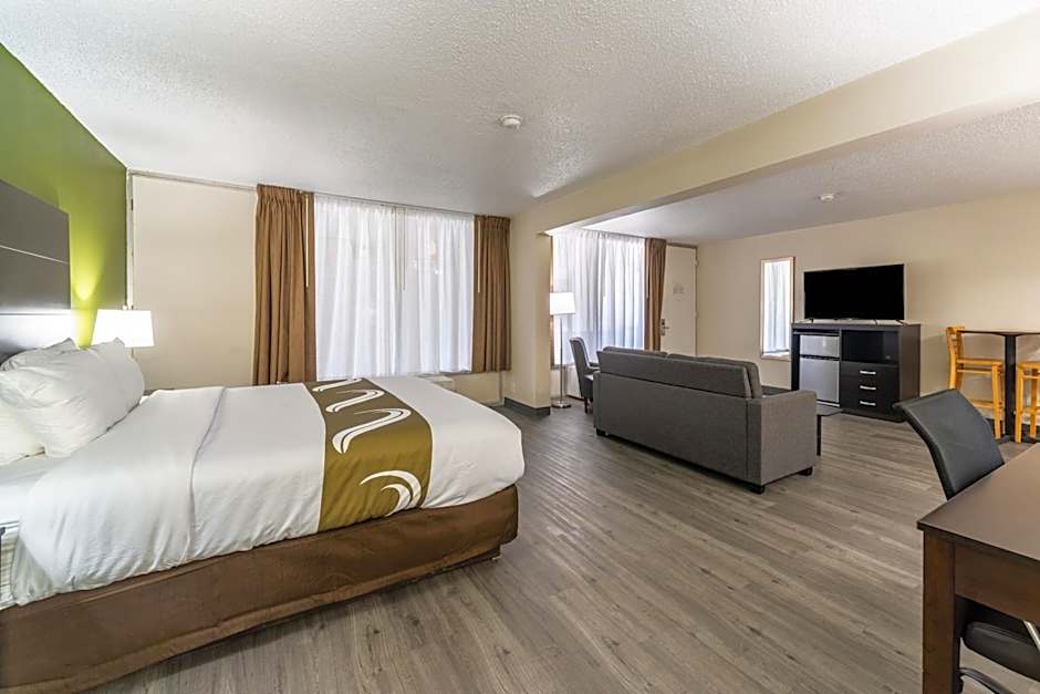Quality Inn & Suites Vandalia near I-70 and Hwy 51