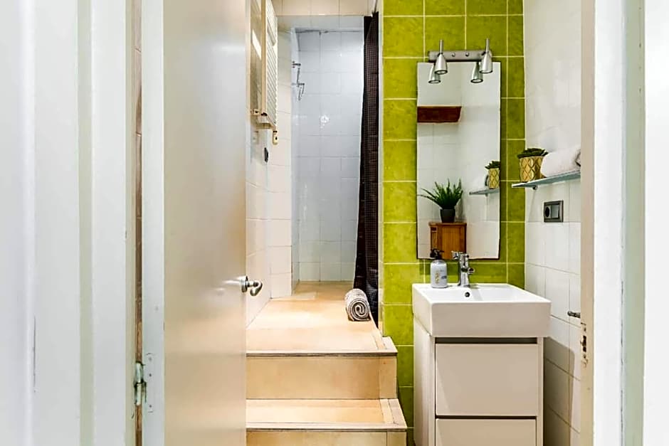 Fridays Flats Dreamy Duplex - Stylish Beach Loft