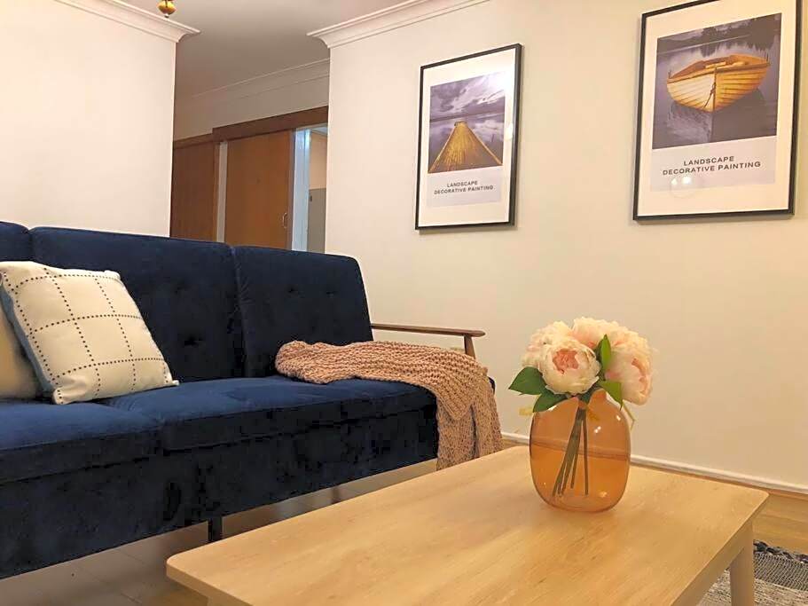 CAMPBELLTOWN HOLIDAY HOME 3 BED + FREE PARKING NCA039