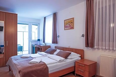 Triple Room with Balcony