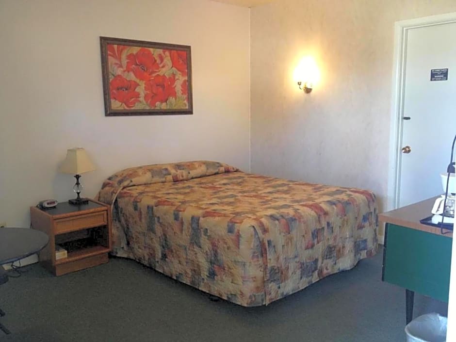 Redwood Motel