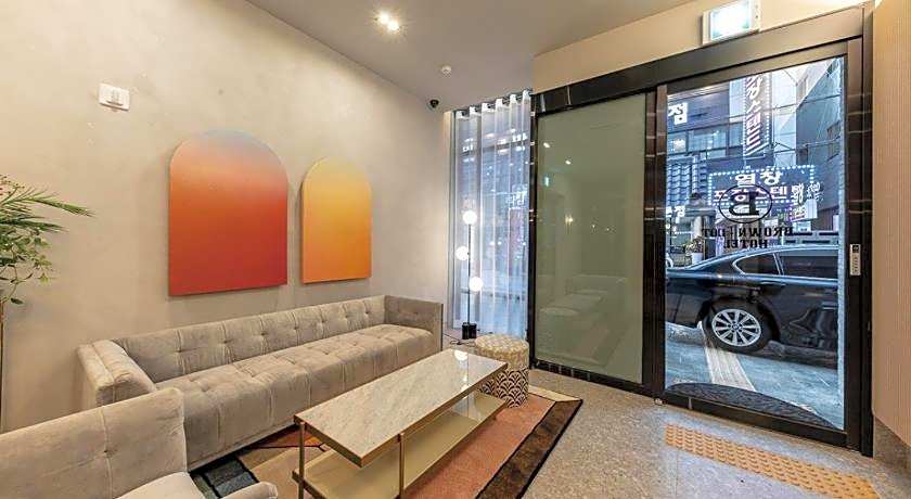 Brown-Dot Hotel Deokcheon