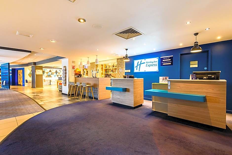 Holiday Inn Express Portsmouth Gunwharf Quays By IHG
