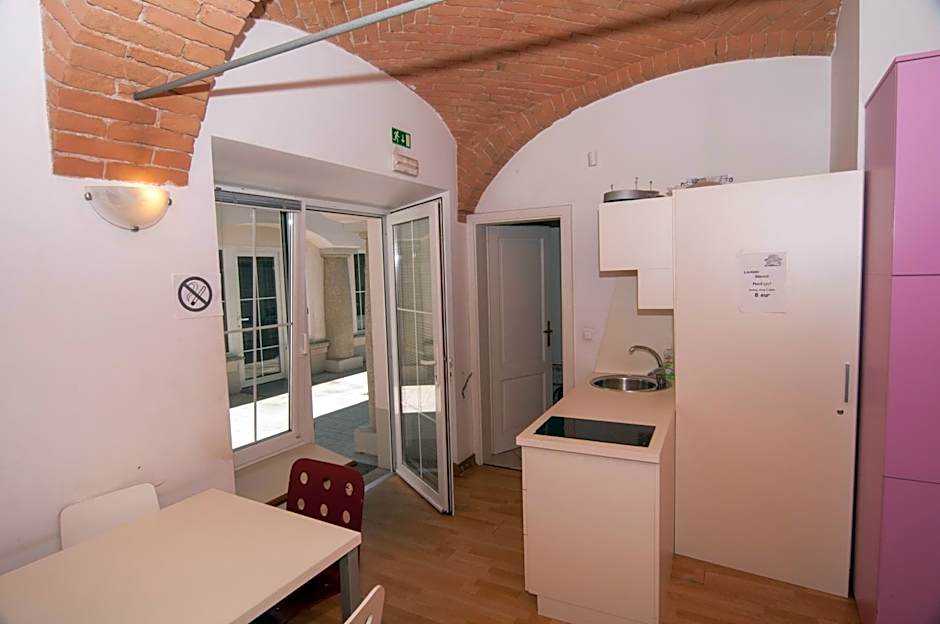 H2O Hostel