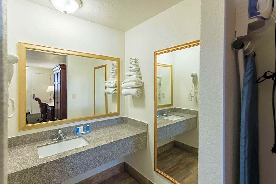 1st Interstate Inn Montrose