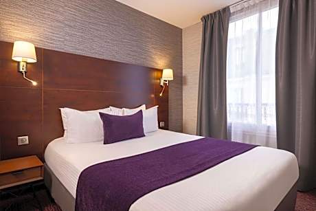 Superior Double Room with Courtyard View