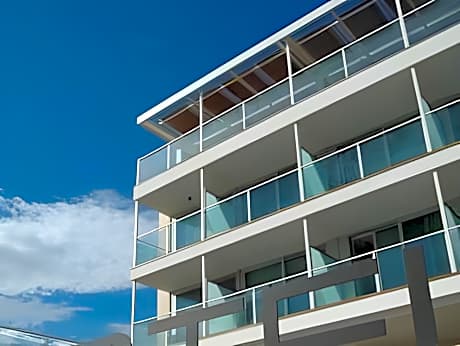 Meraki Beach Hotel - Only Adults