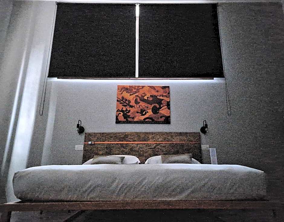 GARAGE47 Storica Officina Meccanica LOFT B&B iN PIENZA