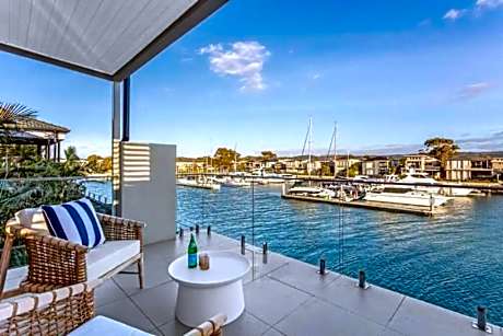 Martha Cove Sea la Vie