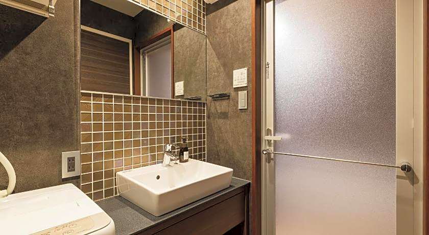 GRAND BASE Hakata Premium