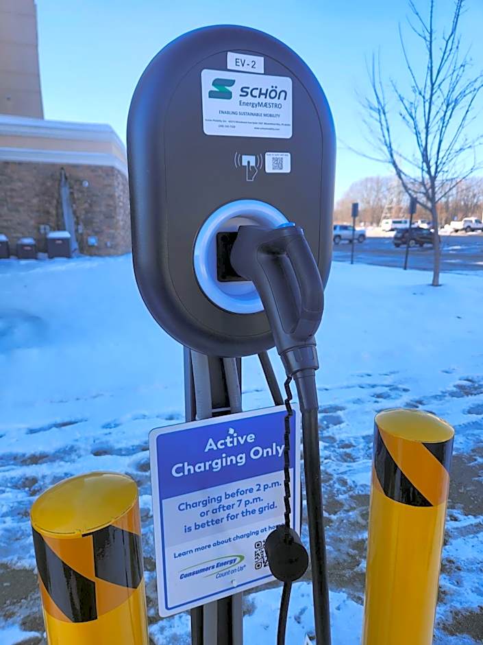 Holiday Inn Express and Suites Kalamazoo West By IHG