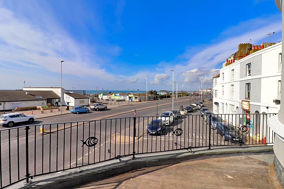 Master accommodation suite 2 sea view with balcony