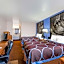 Super 8 by Wyndham Cleburne