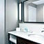 Hampton Inn By Hilton And Suites Downtown Chicago