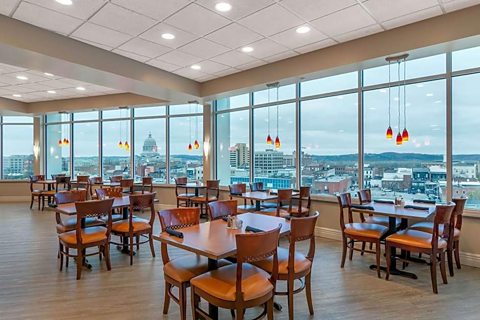 DoubleTree By Hilton Jefferson City