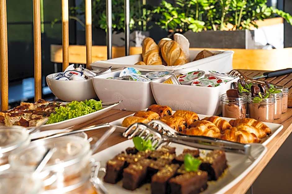 New Port - Hotel na Wile